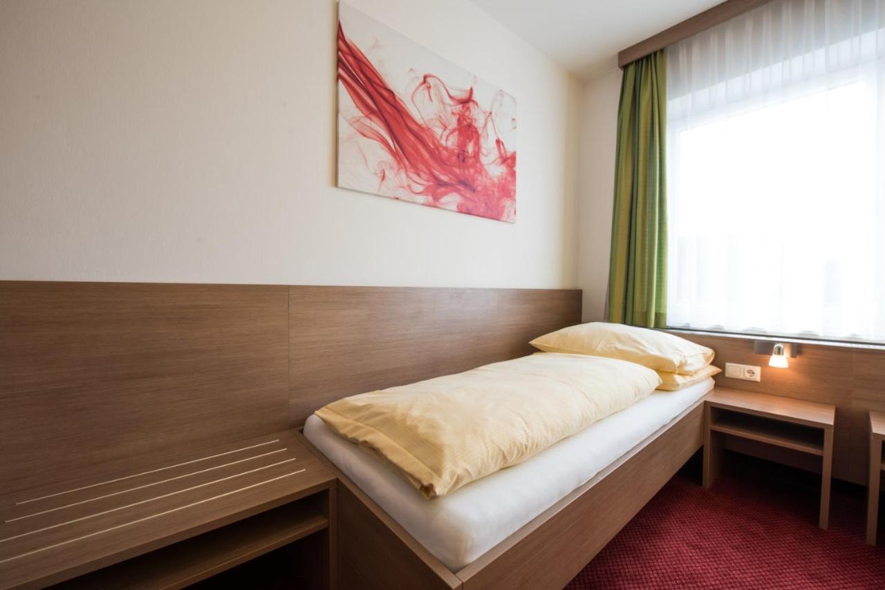 Gasthof Pension Auzinger Meggenhofen Esterno foto